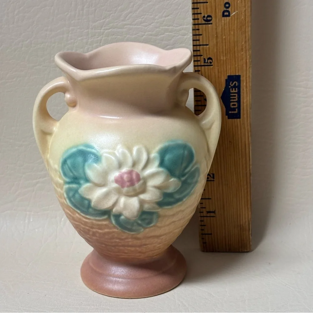 Hull Pottery vintage hull